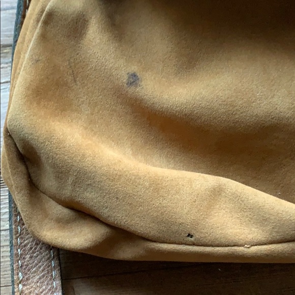 Patricia Nash Teramo Distressed Leather Crossbody - Picture 15 of 15